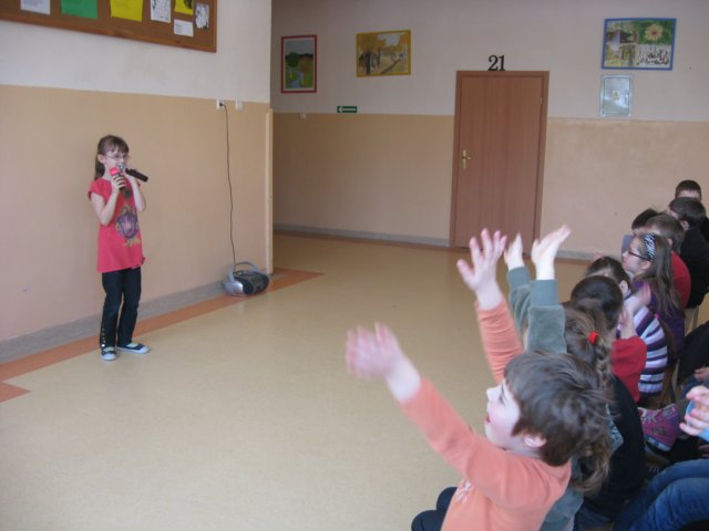 festiwalpiosenki2011.jpg