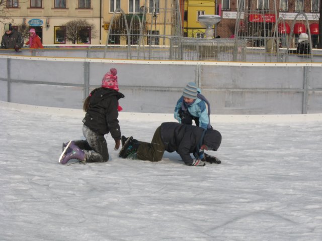 lodowiskowboniu201110.jpg