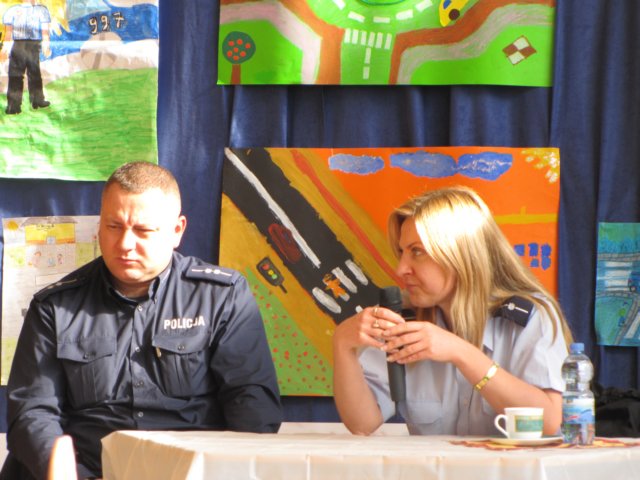 spotkaniezpolicjantami12x20118.jpg