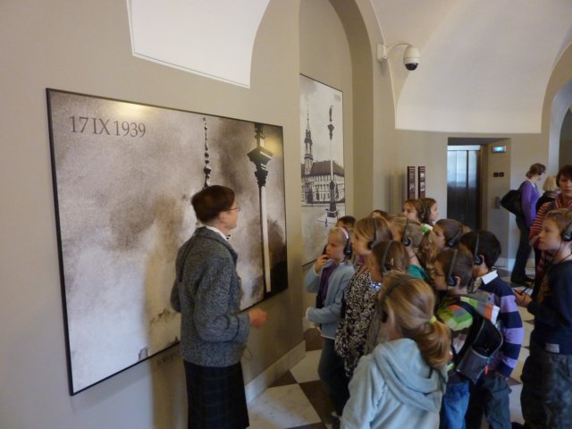 zamekkrlewski2011.jpg