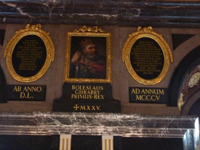 zamekkrlewski201116.jpg