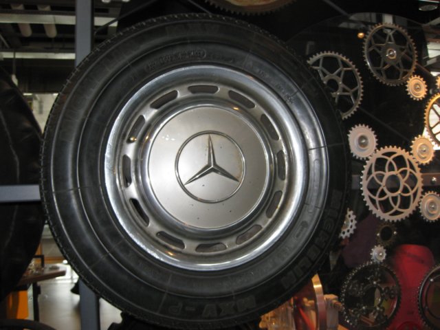 iiacentrumkopernika201230.jpg