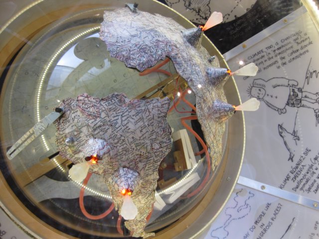 iiacentrumkopernika201287.jpg
