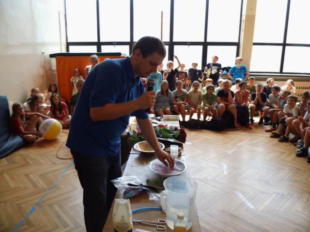 niezwykypokazvi201318.jpg