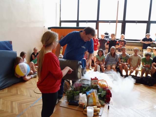 niezwykypokazvi201323.jpg