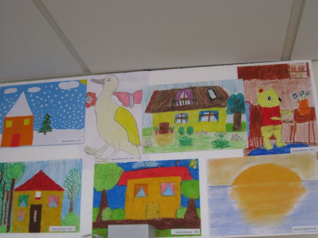 wystawawcentrumkulturywboniuvi20136.jpg