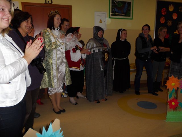 nocztuwimem201316.jpg