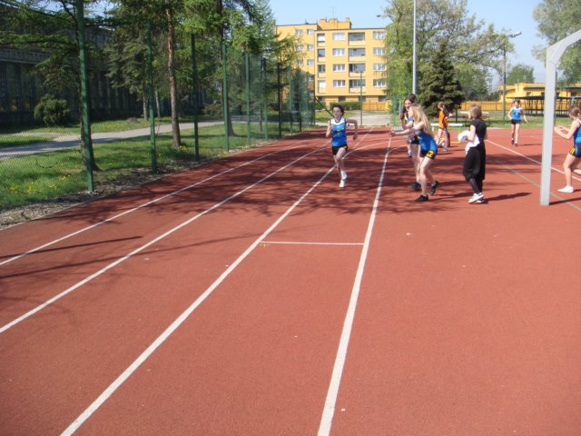 bjla290420099.jpg